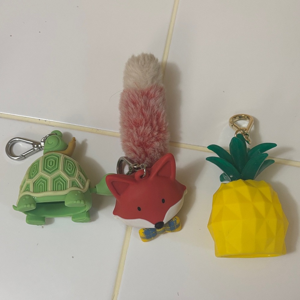 Bath & Body Works Keychain Set - Green Turtle, Red Fox, Yellow Pineapple